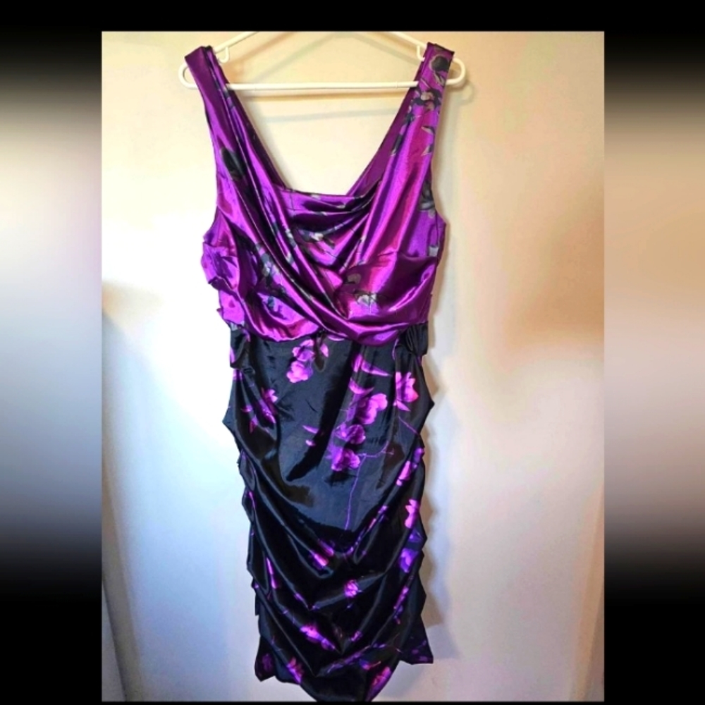 Silk Bodycon Formal Dress by Le Chateau